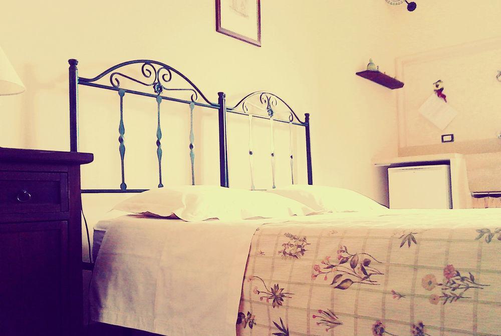 B&B Li Ccoti Cannole Exterior foto